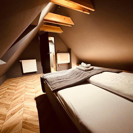 5 Star Apartments - Luxury & Comfort Jelenia Gora Bagian luar foto