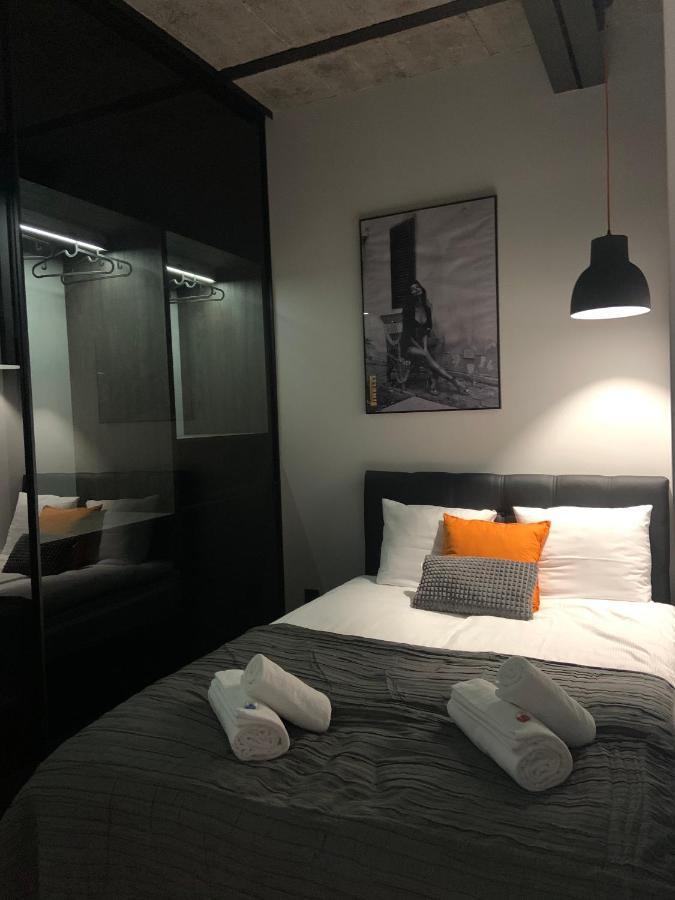 5 Star Apartments - Luxury & Comfort Jelenia Gora Bagian luar foto
