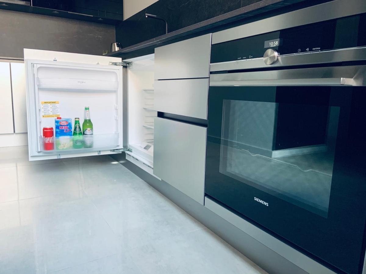 5 Star Apartments - Luxury & Comfort Jelenia Gora Bagian luar foto