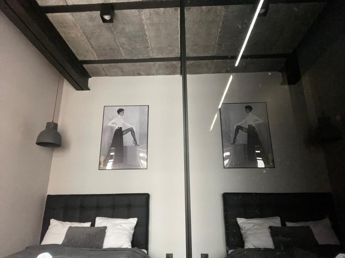 5 Star Apartments - Luxury & Comfort Jelenia Gora Bagian luar foto