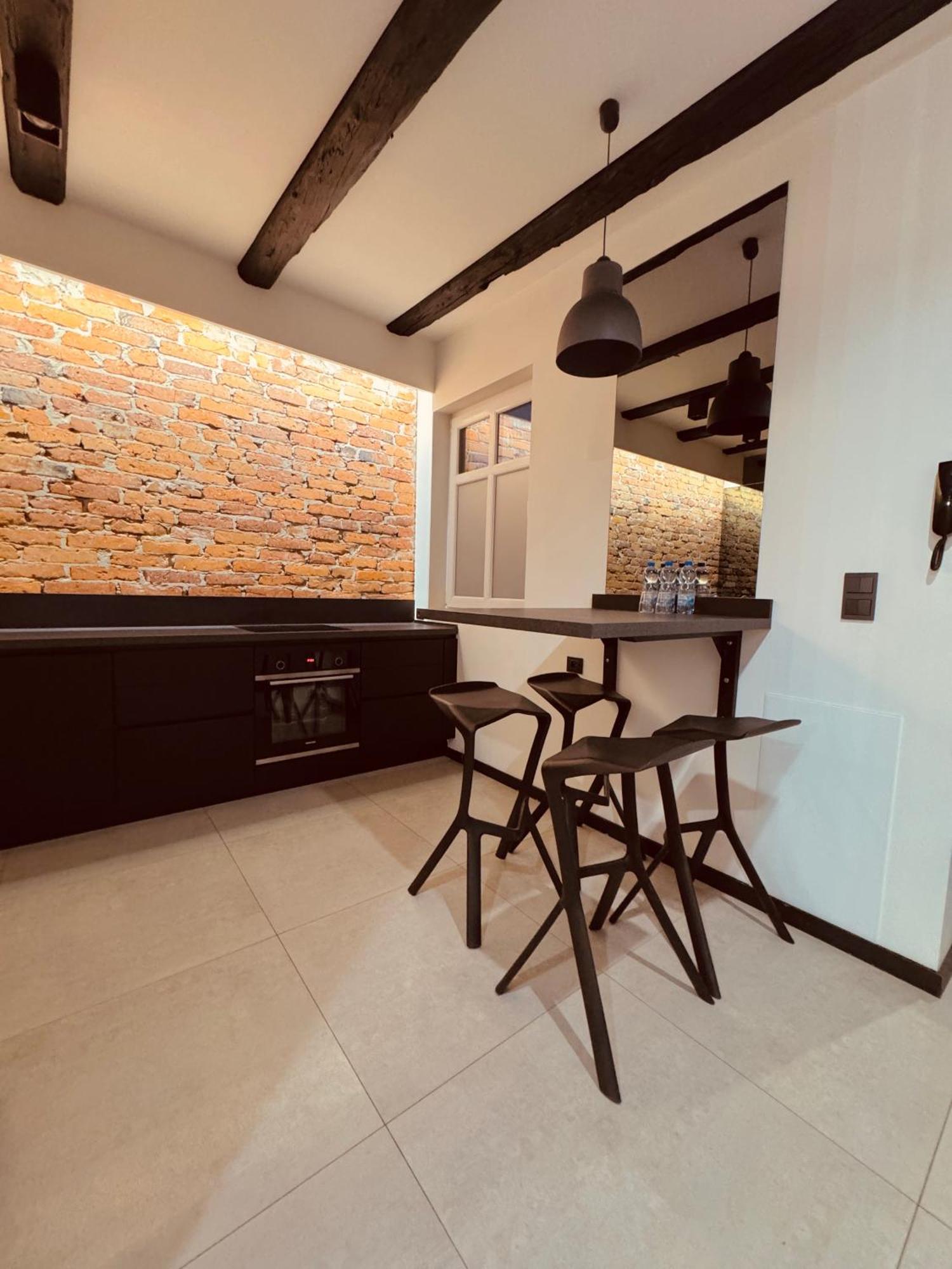 5 Star Apartments - Luxury & Comfort Jelenia Gora Bagian luar foto