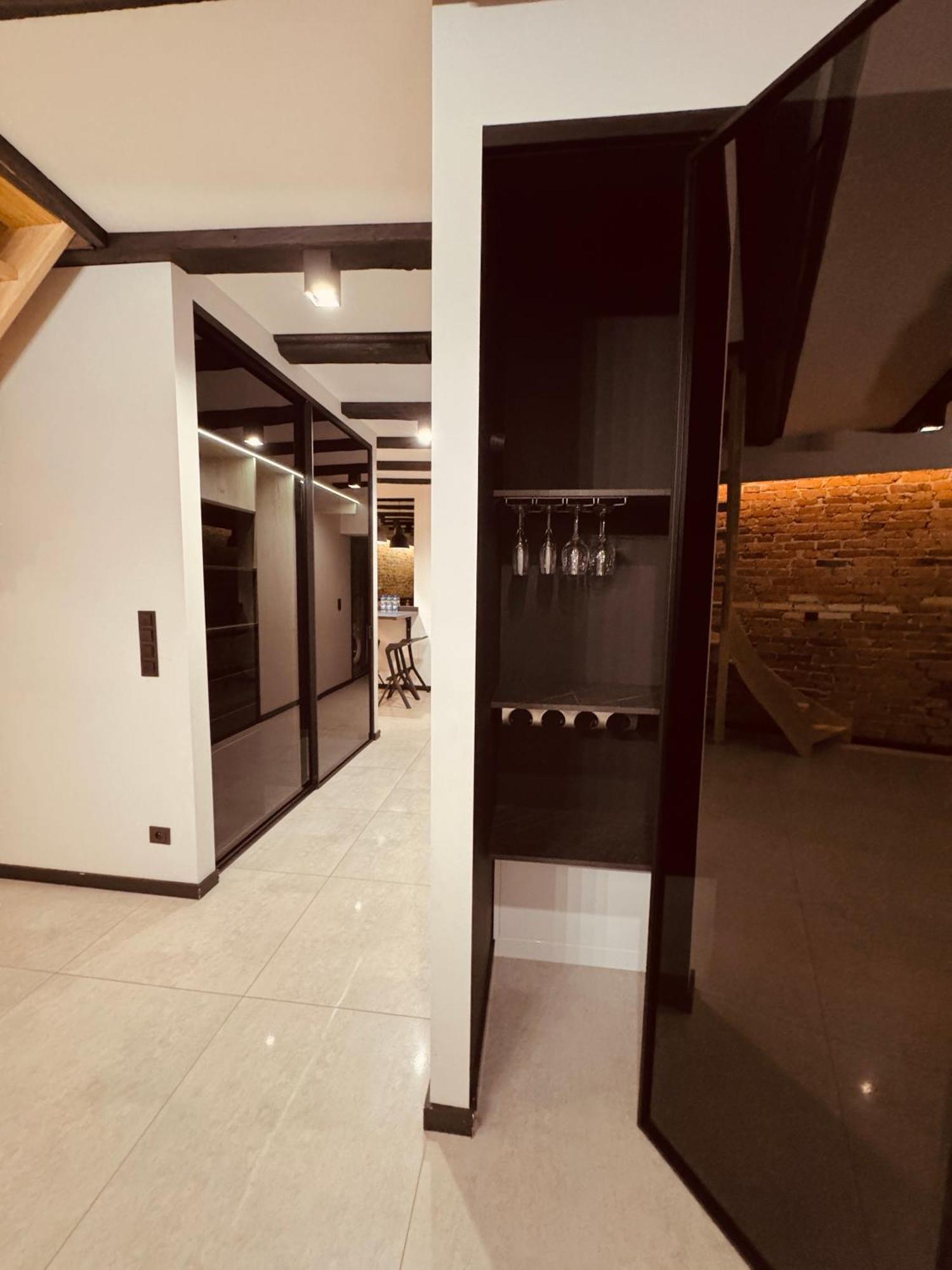 5 Star Apartments - Luxury & Comfort Jelenia Gora Bagian luar foto