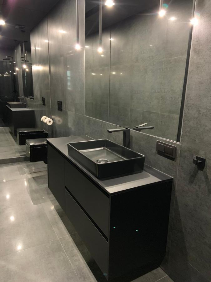 5 Star Apartments - Luxury & Comfort Jelenia Gora Bagian luar foto